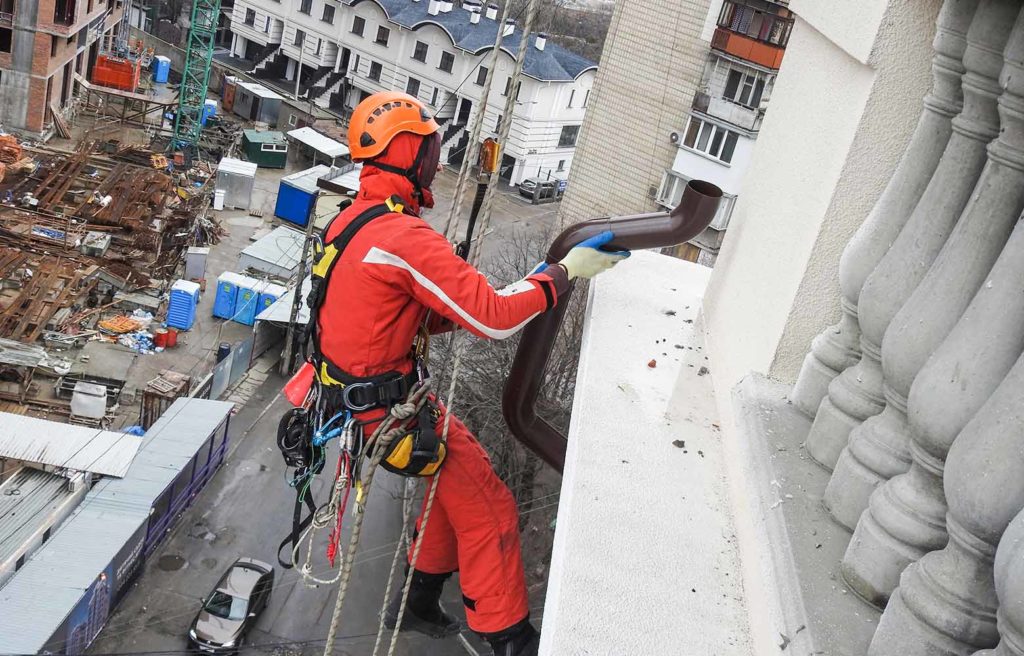 Монтаж водосточных систем, труб и желобов Киев | Цена 2024